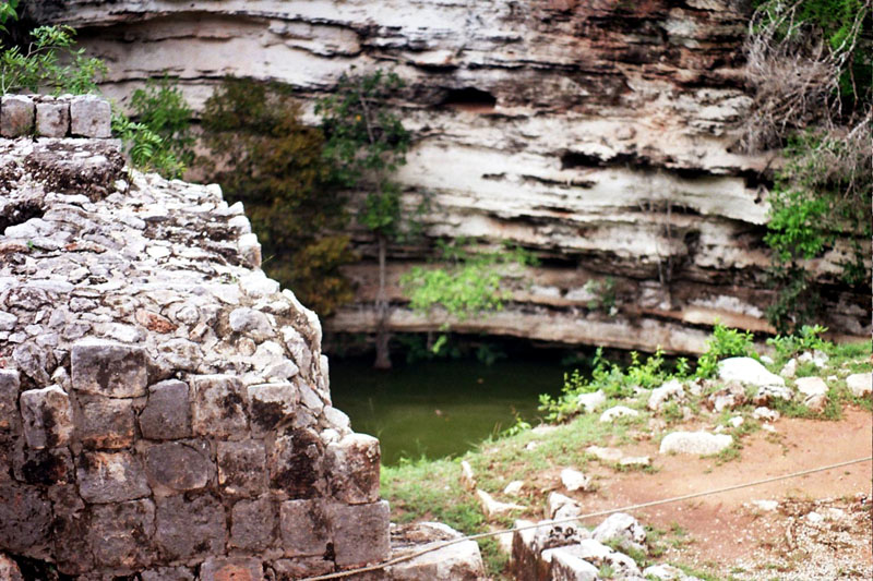 chichen_cenote_2