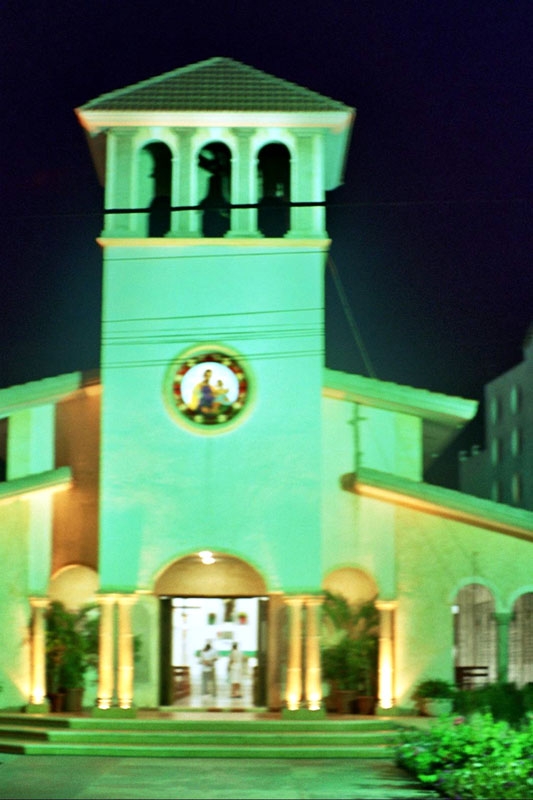 puerto_mo_night_church2